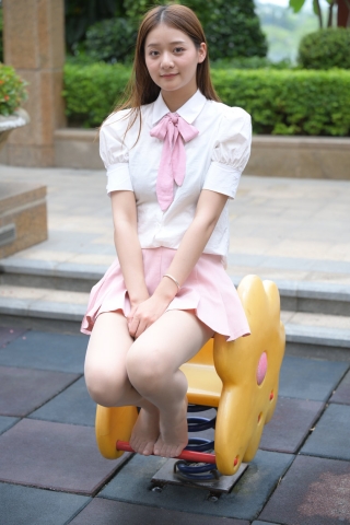 夏日倾情~粉色短裙女孩