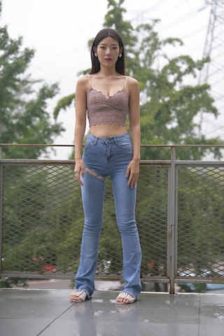 牛仔裤美女