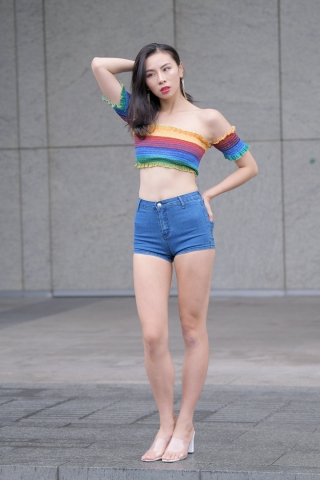 牛仔热裤